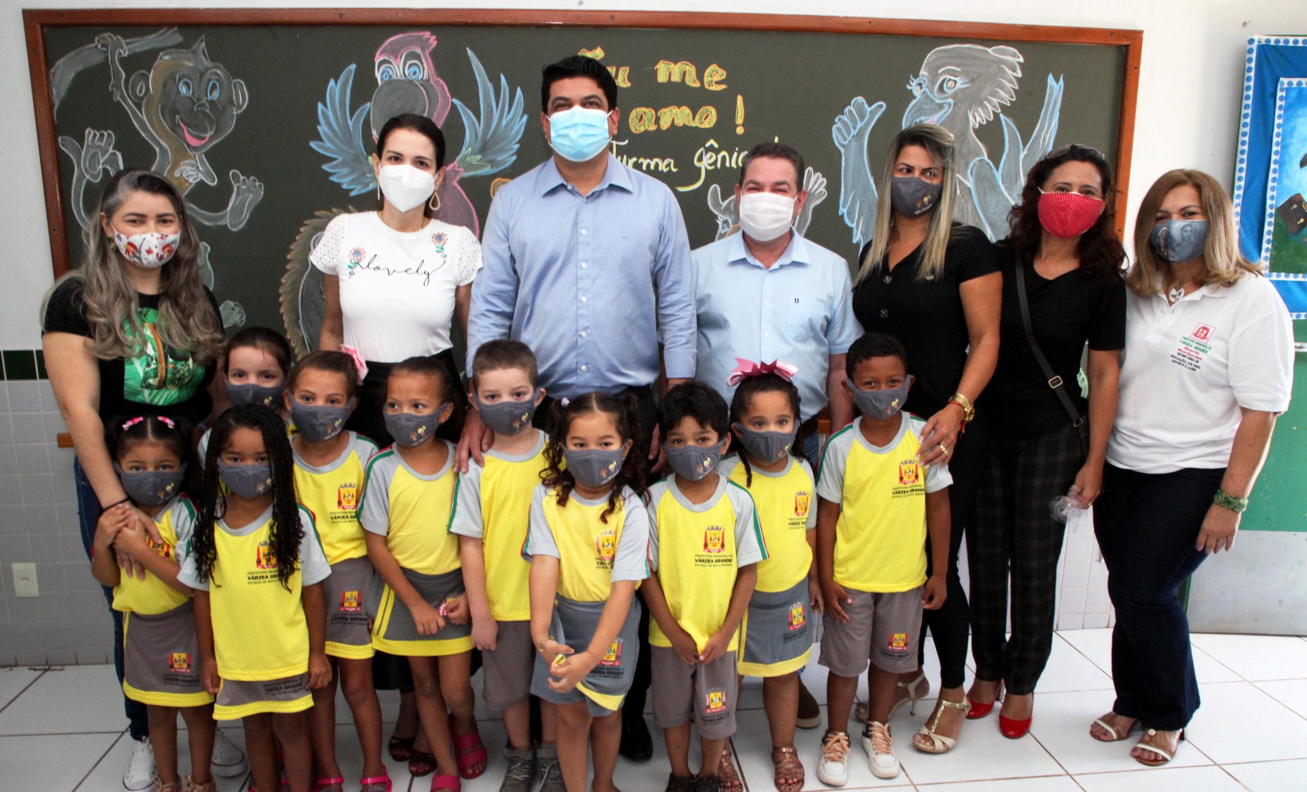 Várzea Grande distribui kits escolares e garante condições de funcionamento nas escolas municipais