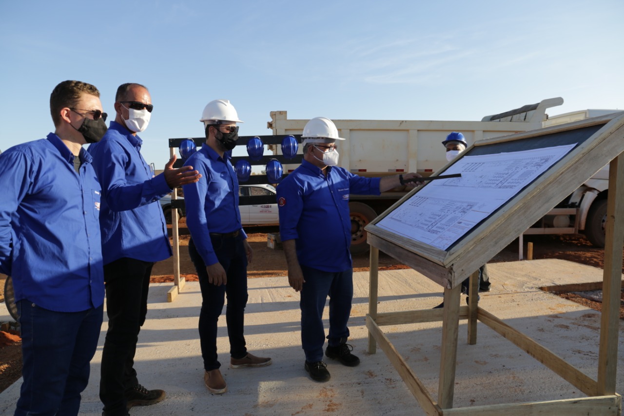 Diretoria da Coder inspeciona canteiro de obras de construção da futura sede da companhia