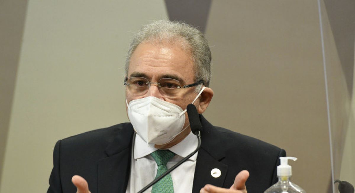 Queiroga e Guedes se reúnem hoje com embaixador da China por insumos de vacina