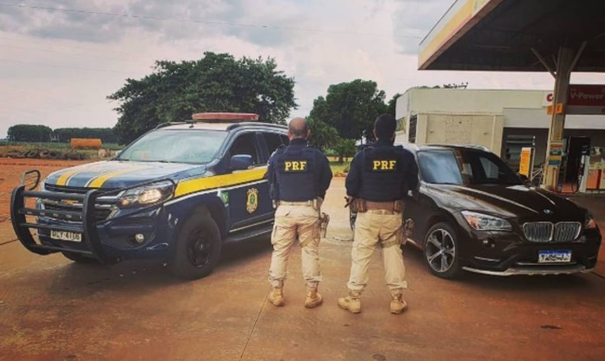 Bandidos furtam BMW em Minas Gerais e são presos em Mato Grosso