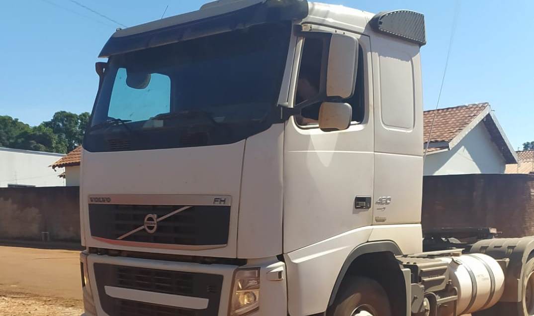 Mato Grosso | Caminhão roubado em posto de combustível é recuperado