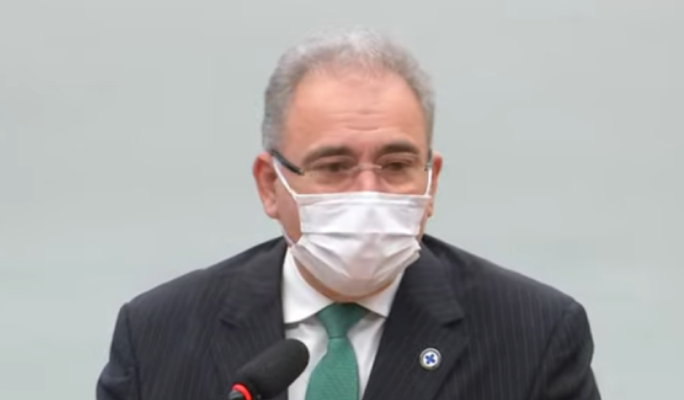 Queiroga admite possibilidade da 3ª onda da covid no Brasil