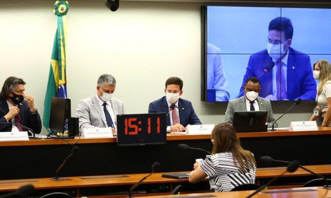 Em audiência pública na Câmara, ministro da Cidadania destaca políticas voltadas para idosos