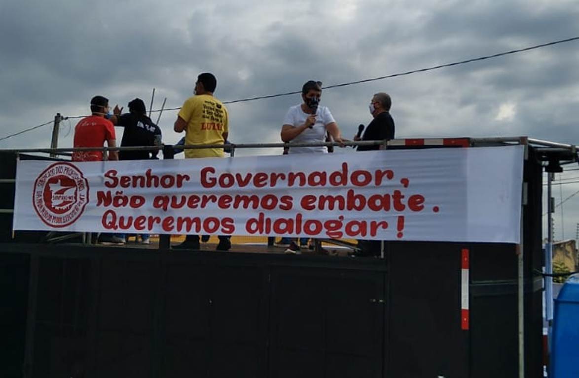 Mato Grosso | Servidores buscam diálogo com governador para garantia de RGA