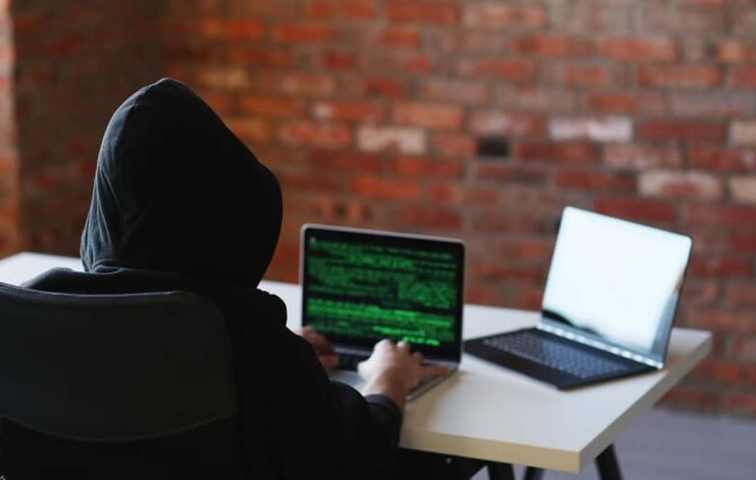 Hacker indenizará banco em R$ 648 mil por invasão a contas de clientes