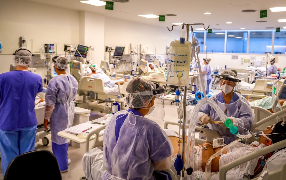 Mato Grosso | Dos 26 hospitais públicos para pacientes com Covid-19, 12 apresentam taxa de ocupação de UTIs acima de 90%