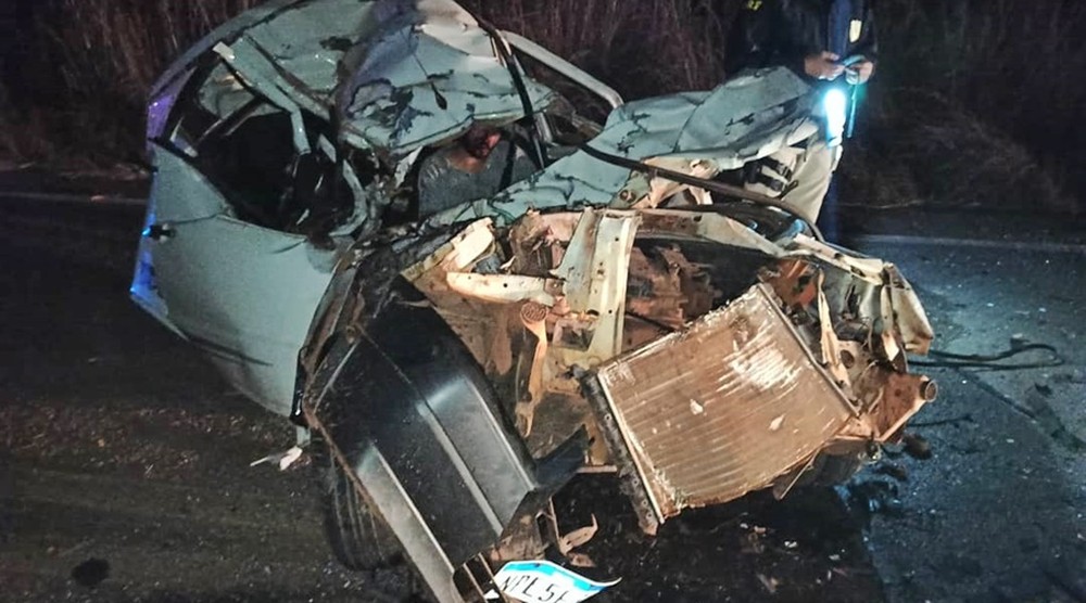Rondonópolis | Acidente entre duas caminhonetes e carro mata mulher e adolescente em rodovia
