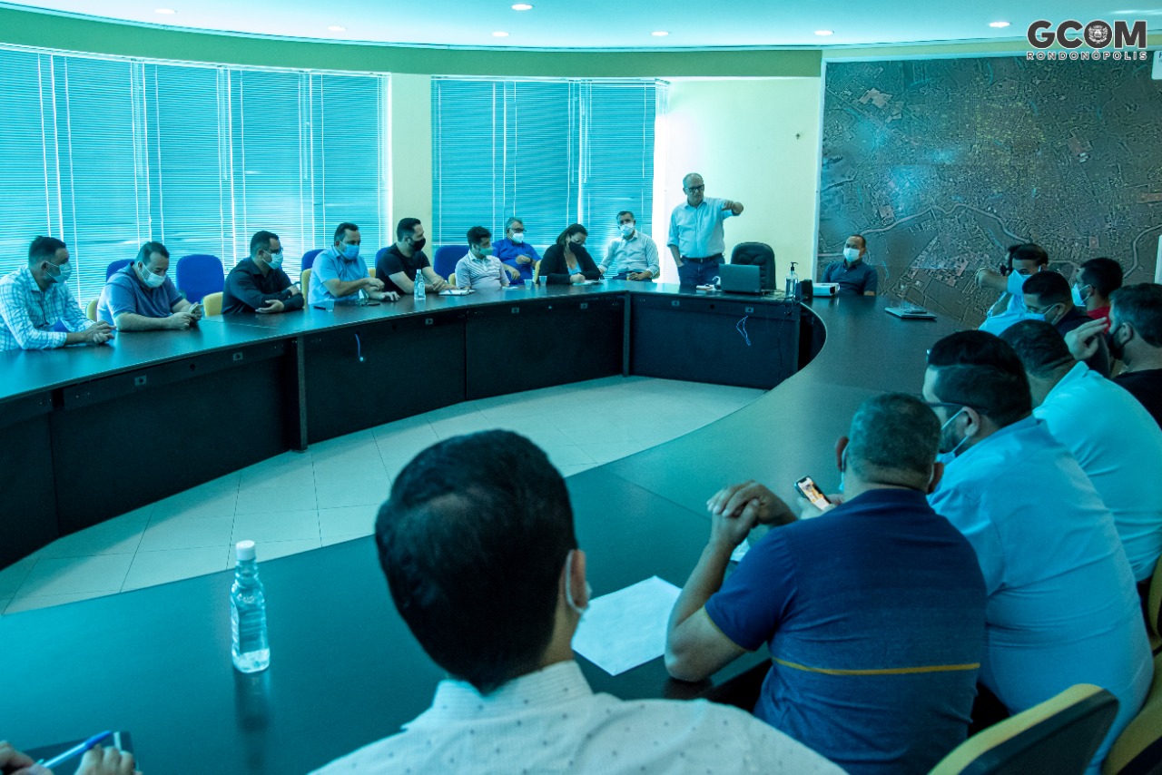 Rondonópolis | Prefeito se reúne com vereadores para debater projetos para os distritos industriais