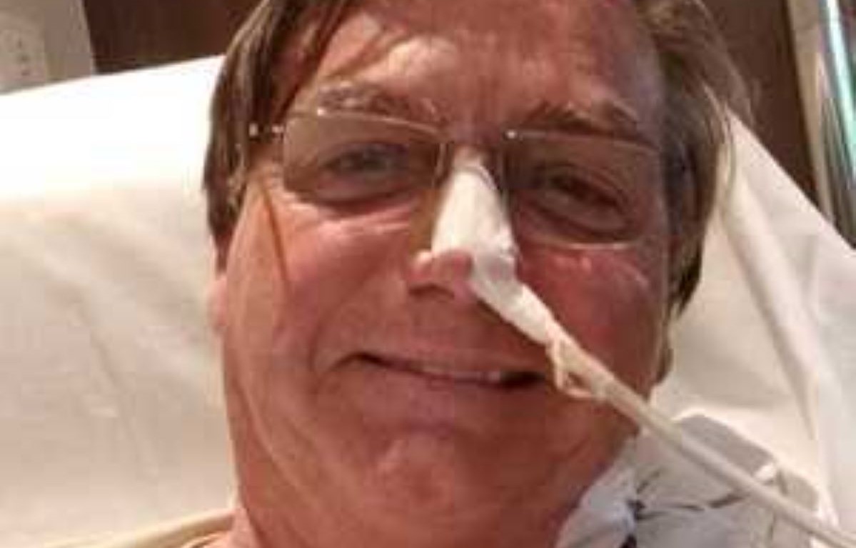 Boletim médico diz que Bolsonaro evolui de forma satisfatória