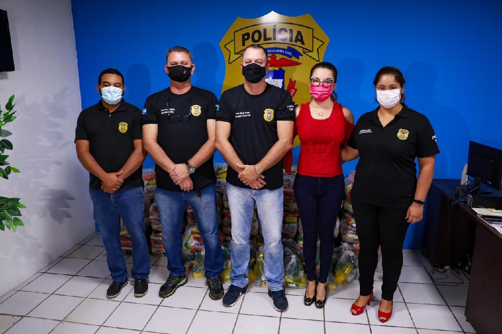 Mato Grosso | Primeira-dama entrega 800 cestas básicas que serão distribuídas pela Polícia Civil no interior do estado