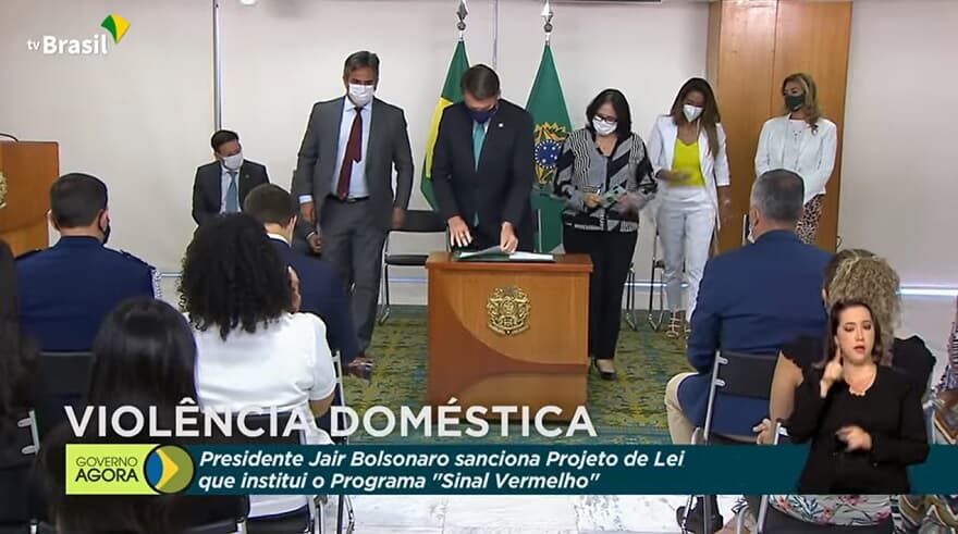 Lei que criminaliza violência psicológica contra a mulher é sancionada