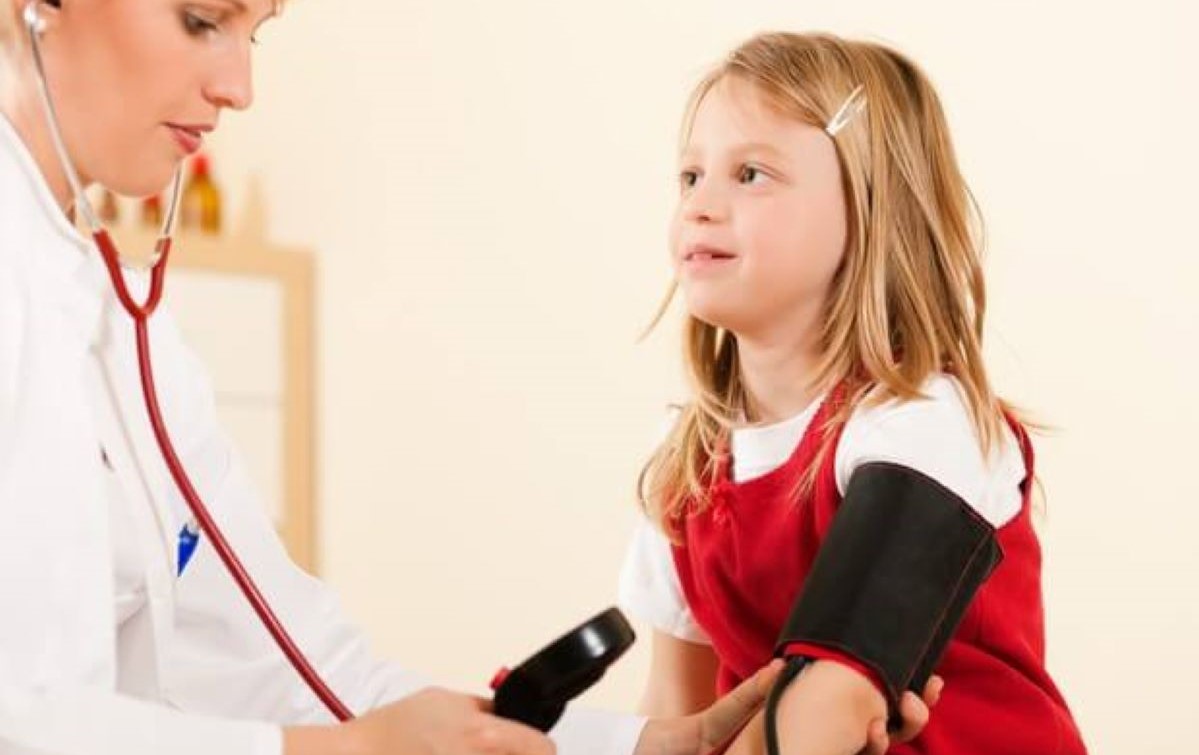 Aumentam casos de hipertensão em adolescentes e até crianças