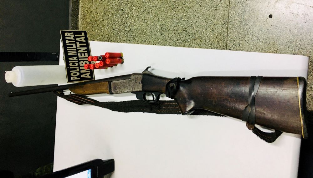 Polícia Ambiental de Rondonópolis faz apreensão de arma de caça após denúncia
