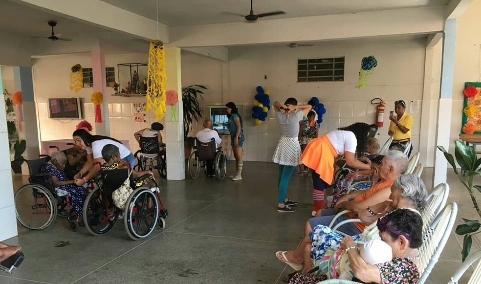Idoso que morava em abrigo de Cuiabá morre de Covid-19 e outros 39 testam positivo; 5 estão internados com a doença