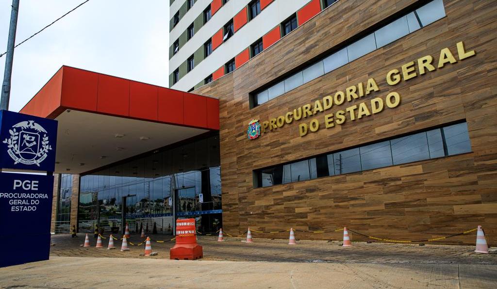 PGE e Unemat firmam parceria para viabilizar mestrado aos profissionais da administração pública