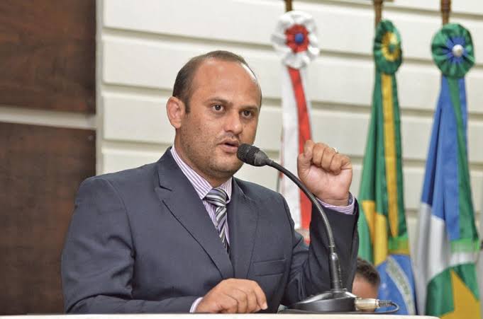Roni Magnani chama população a se inscrever nos cursos profissionalizantes da Obra Kolping