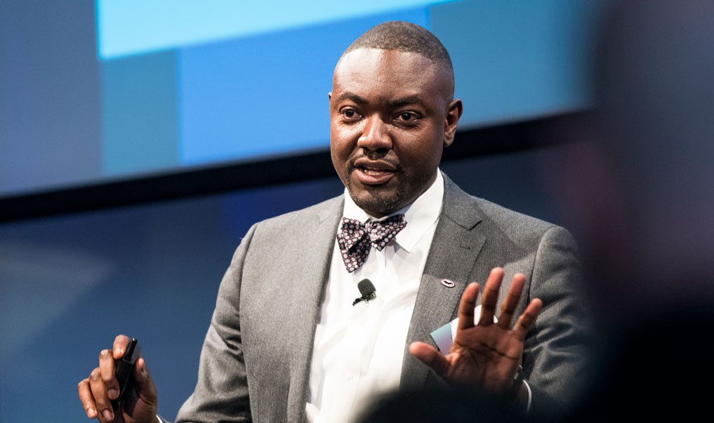 Conahp 2021 contará com a presença do futurista em saúde reconhecido internacionalmente, Emmanuel Fombu