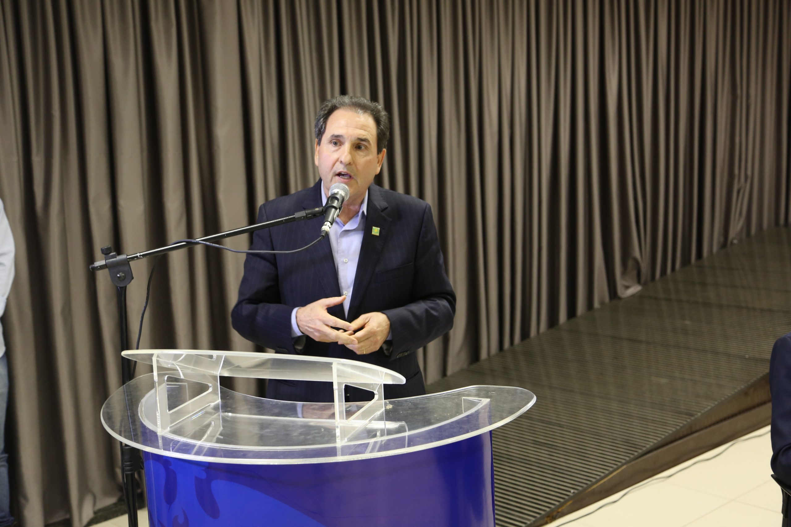 Mais da metade das micro e pequenas empresas pretendem buscar por crédito para minimizar impactos da crise, aponta Boa Vista