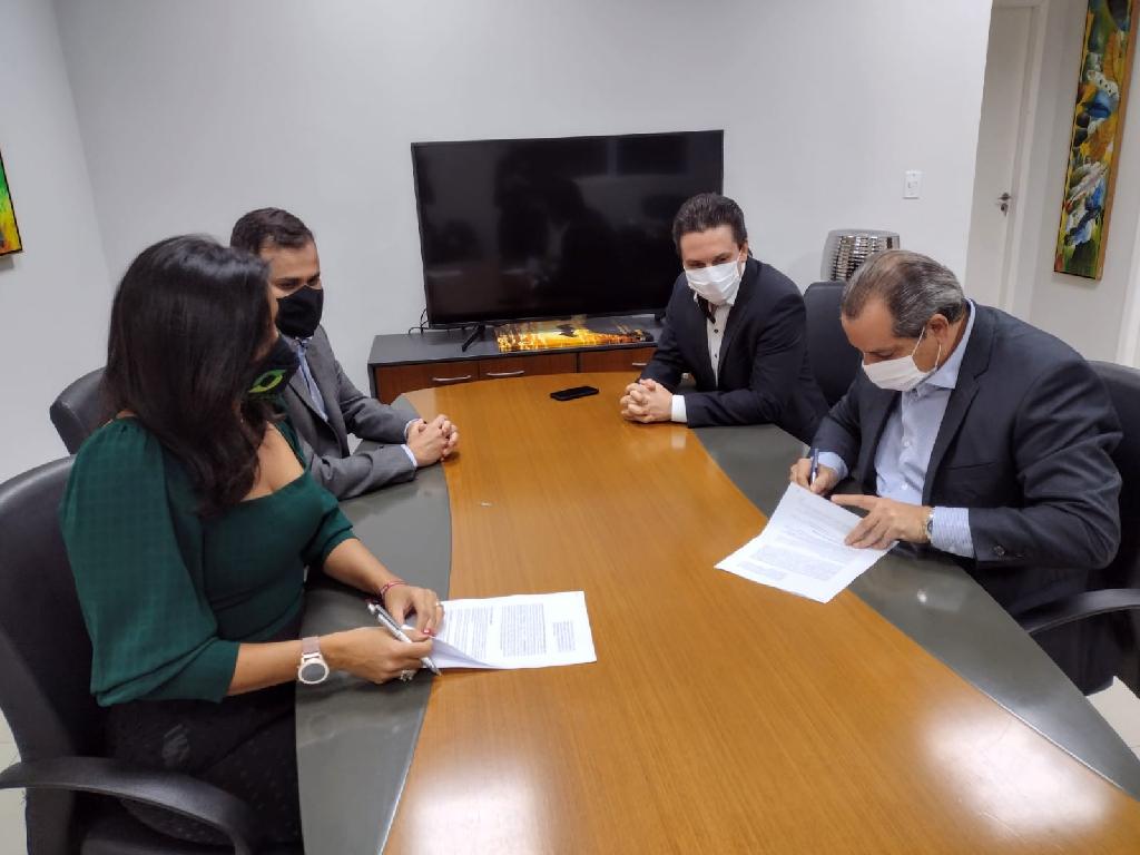 Mato Grosso | Sedec e Sudam assinam termo de cooperação para vistoriar indústrias