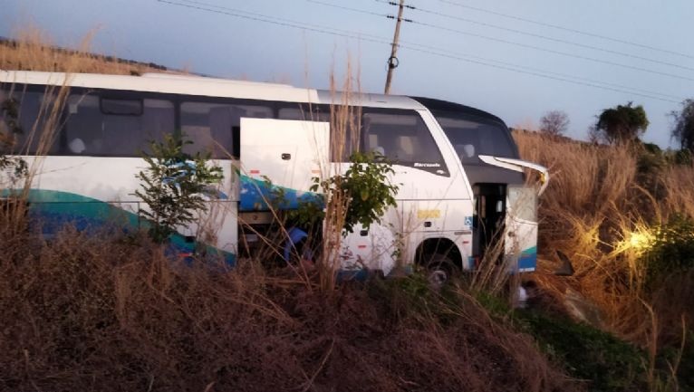 Mato Grosso | Acidente entre ônibus e caminhão deixa três feridos