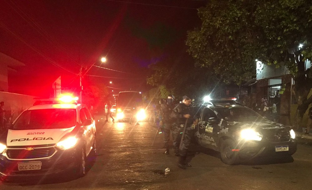 Rondonópolis | Polícia encerra festa com mais de 100 pessoas e 14 são presas
