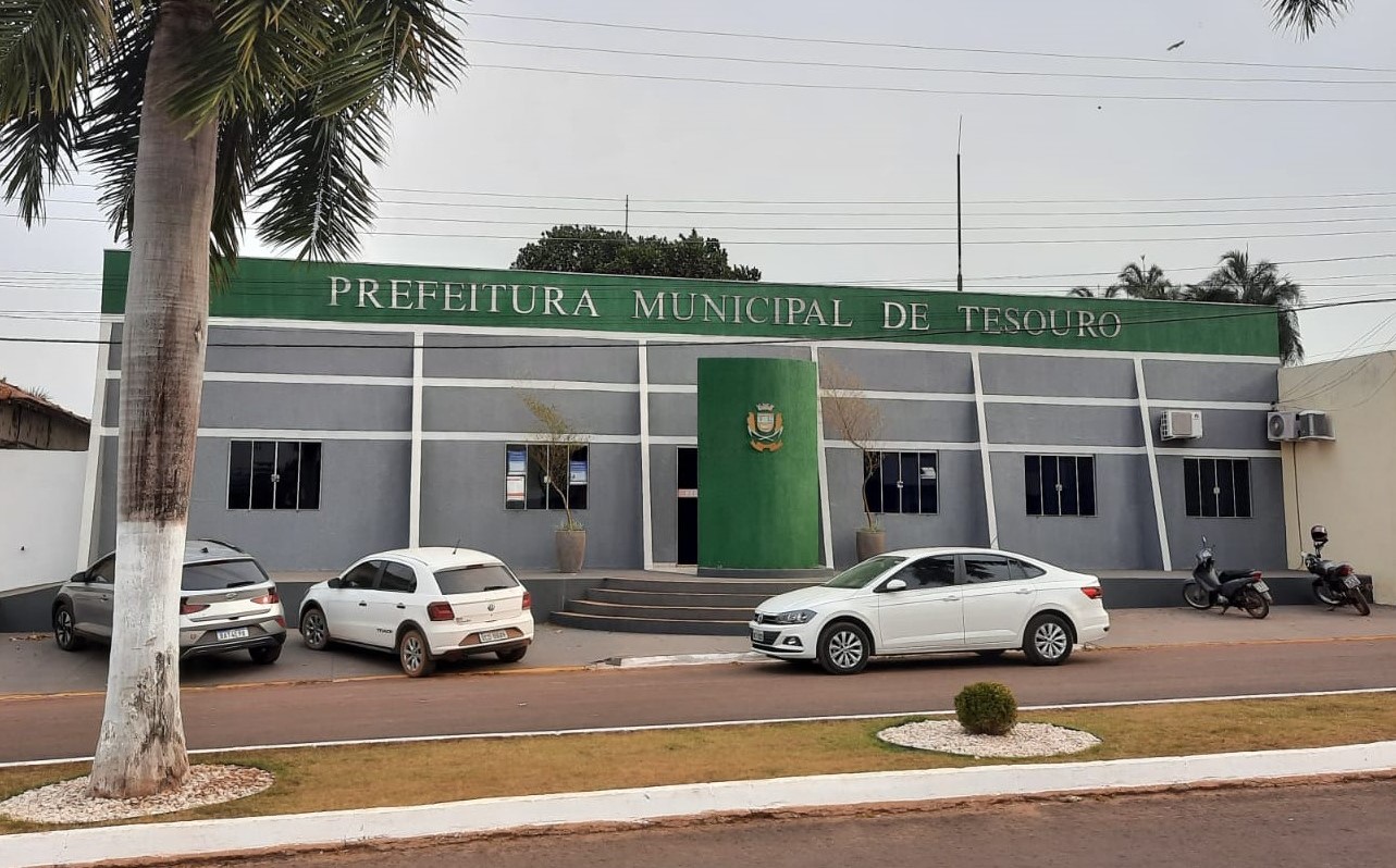 Prefeito decreta ponto facultativo na próxima segunda-feira em Tesouro 