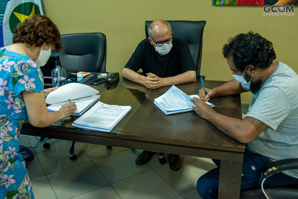 Rondonópolis | Prefeito assina liberação de recursos para mais duas instituições assistenciais