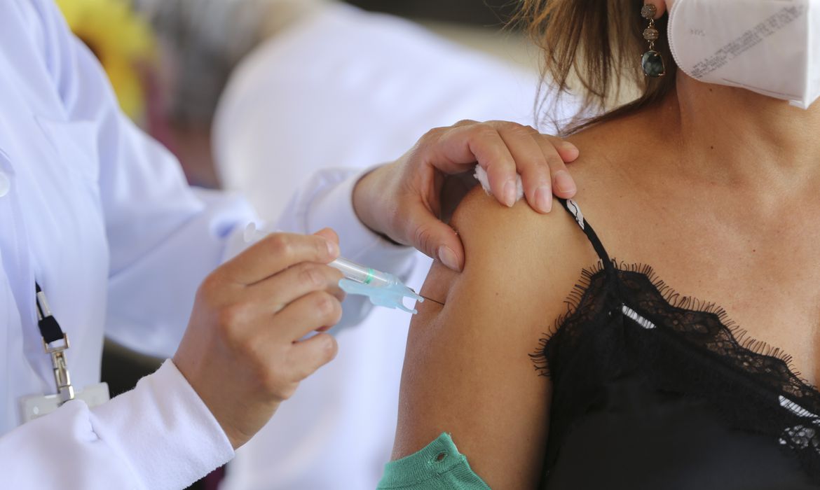 Rondonópolis | Mais de 8 mil pessoas precisam tomar a 2ª dose da Coronavac e não compareceram aos postos
