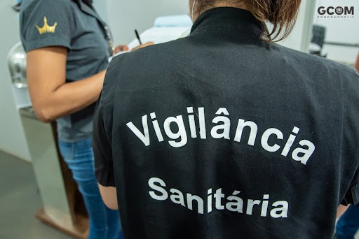 Rondonópolis | Município notifica cerca de 20 estabelecimentos e alerta que obrigatoriedade do cartão de vacina continua