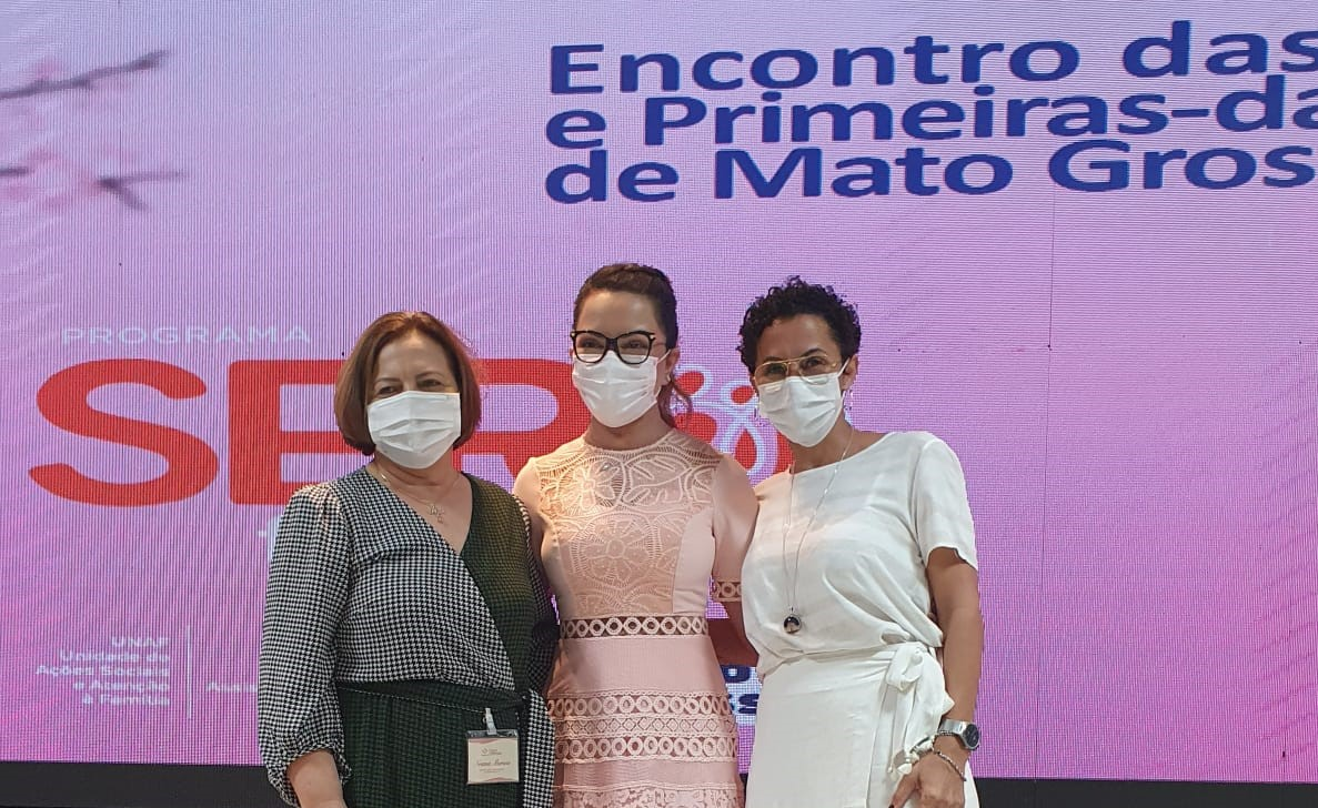 Rondonópolis marca presença em encontro de prefeitas e primeiras-damas