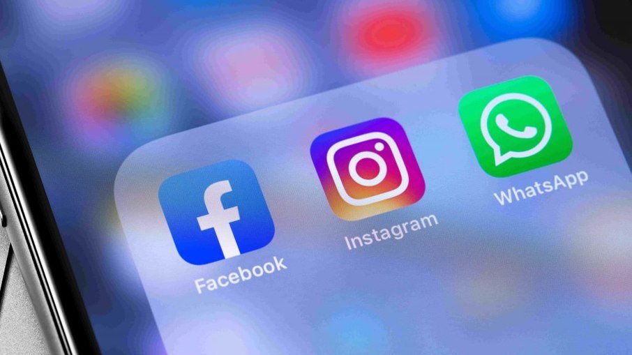 WhatsApp, Instagram e Facebook permanecem fora do ar