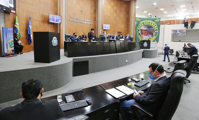 ALMT aprova lei que garante até 100% de público nos estádios e facilita entrada de torcedores