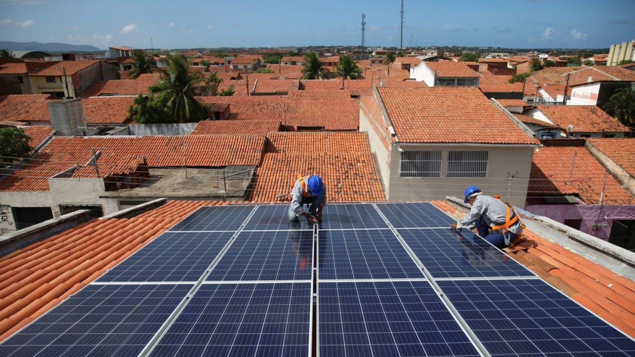 Geração solar deve crescer acima de 60% em 2021