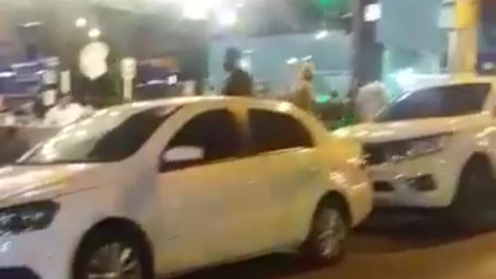 Cuiabá | Mulher que jogou cerveja no rosto de PM é presa novamente; veja vídeo
