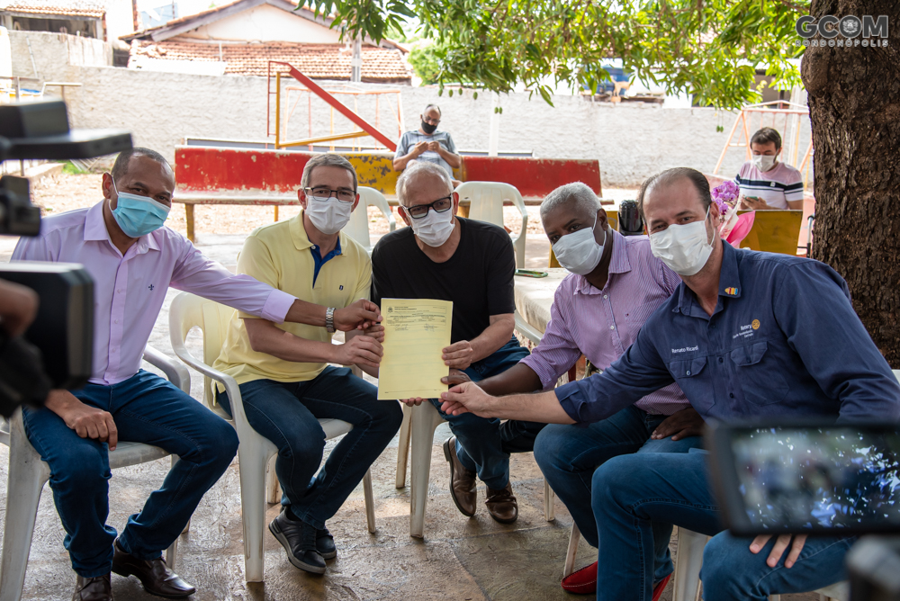 Prefeitura lança olhar cuidadoso sobre Casa do Adolescente com termo de fomento em prol da entidade