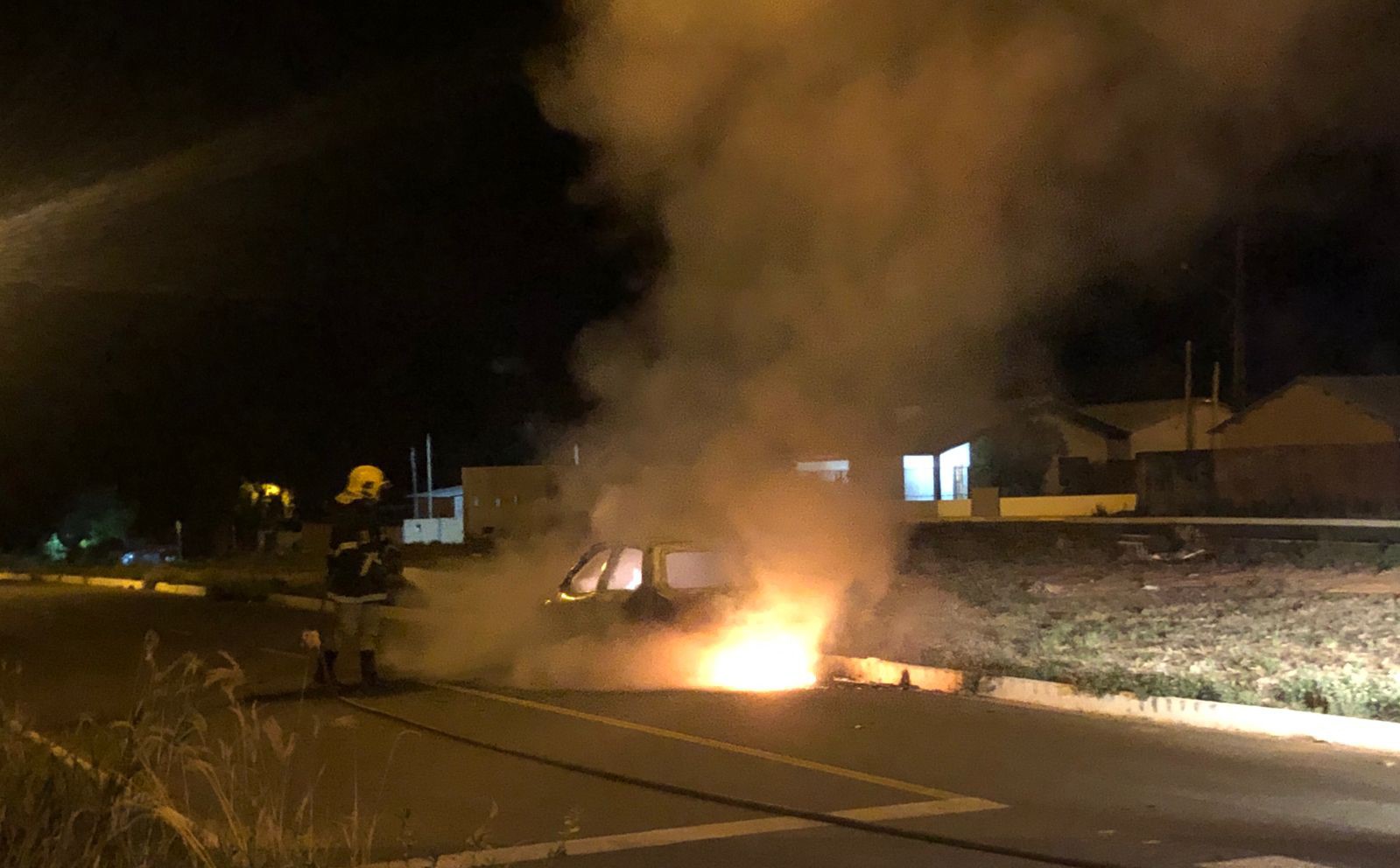 Sorriso | Homem tem carro incendiado após não aceitar reatar relacionamento