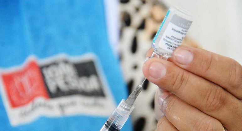 Vacinas contra o covid-19 causam AIDS?