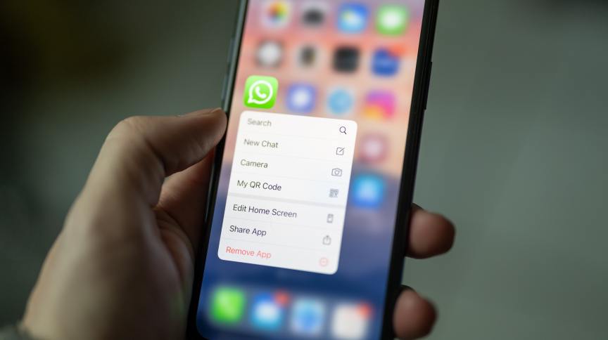 WhatsApp muda regra e permite denunciar mensagens