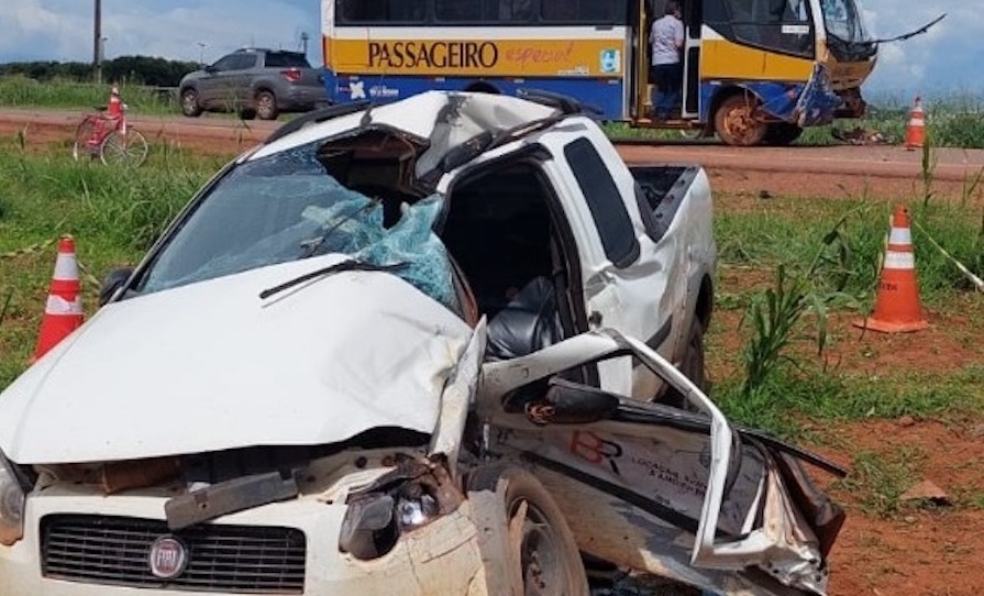 Sinop | Colisão entre ônibus e pick-up deixa uma vítima fatal na BR-163