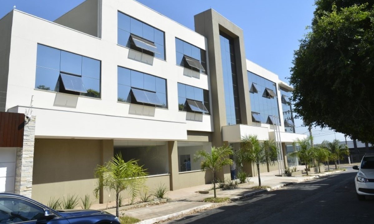 Lista de beneficiados com auxílio exclusivo para servidores da Saúde tem até PM e fotógrafo em Cuiabá