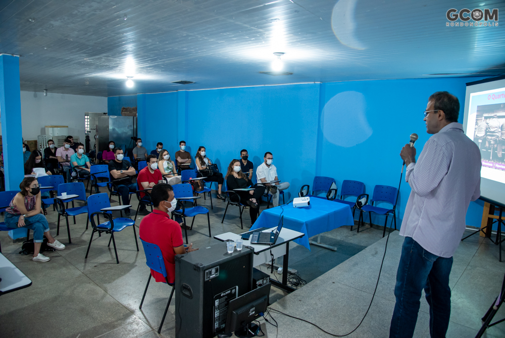 Médicos da rede municipal recebem capacitação sobre câncer de próstata