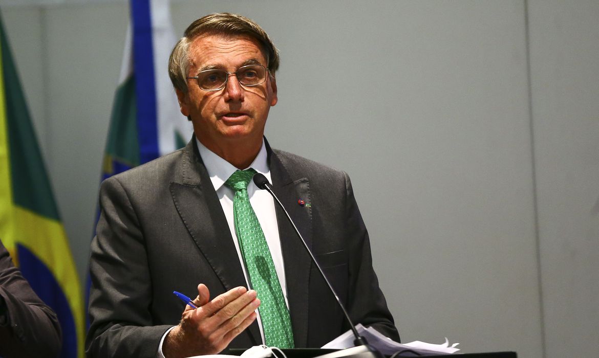 Bolsa Família: beneficiados migrarão sem recadastramento para o Auxílio Brasil
