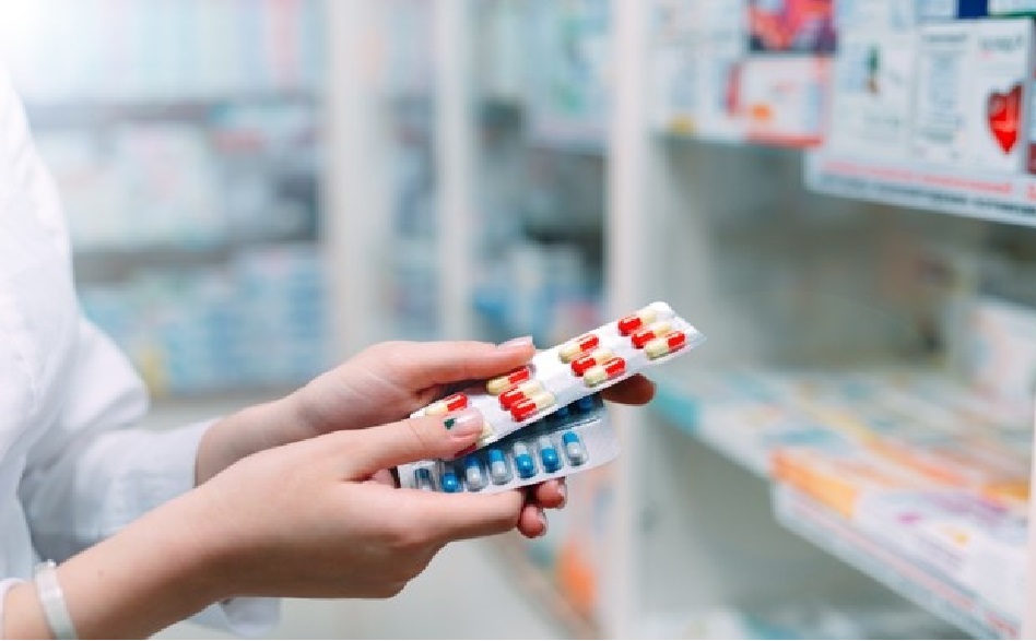 Veja cuidados essenciais com os medicamentos dos idosos