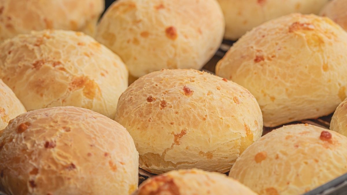 Pão de queijo de Liquidificador fácil e rápido