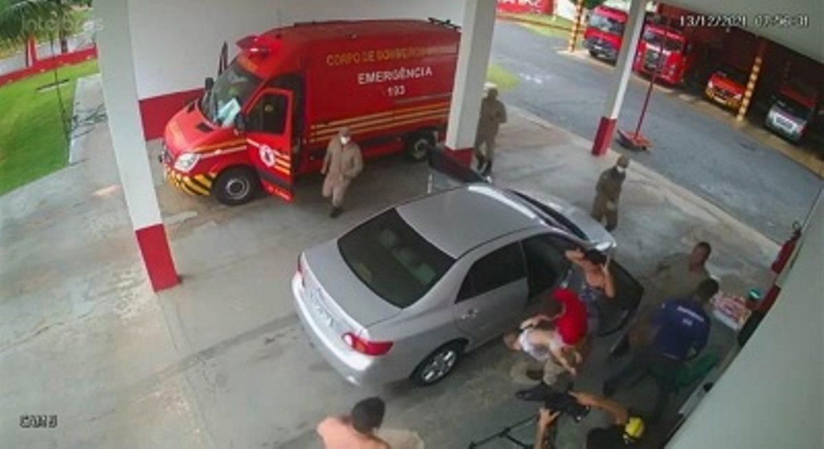 Bombeiros salvam vida de bebê de 2 anos engasgado com leite em Nova Mutum