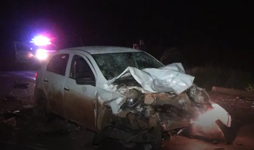 Pontes e Lacerda | Mulher e criança morrem em acidente entre dois carros e um caminhão