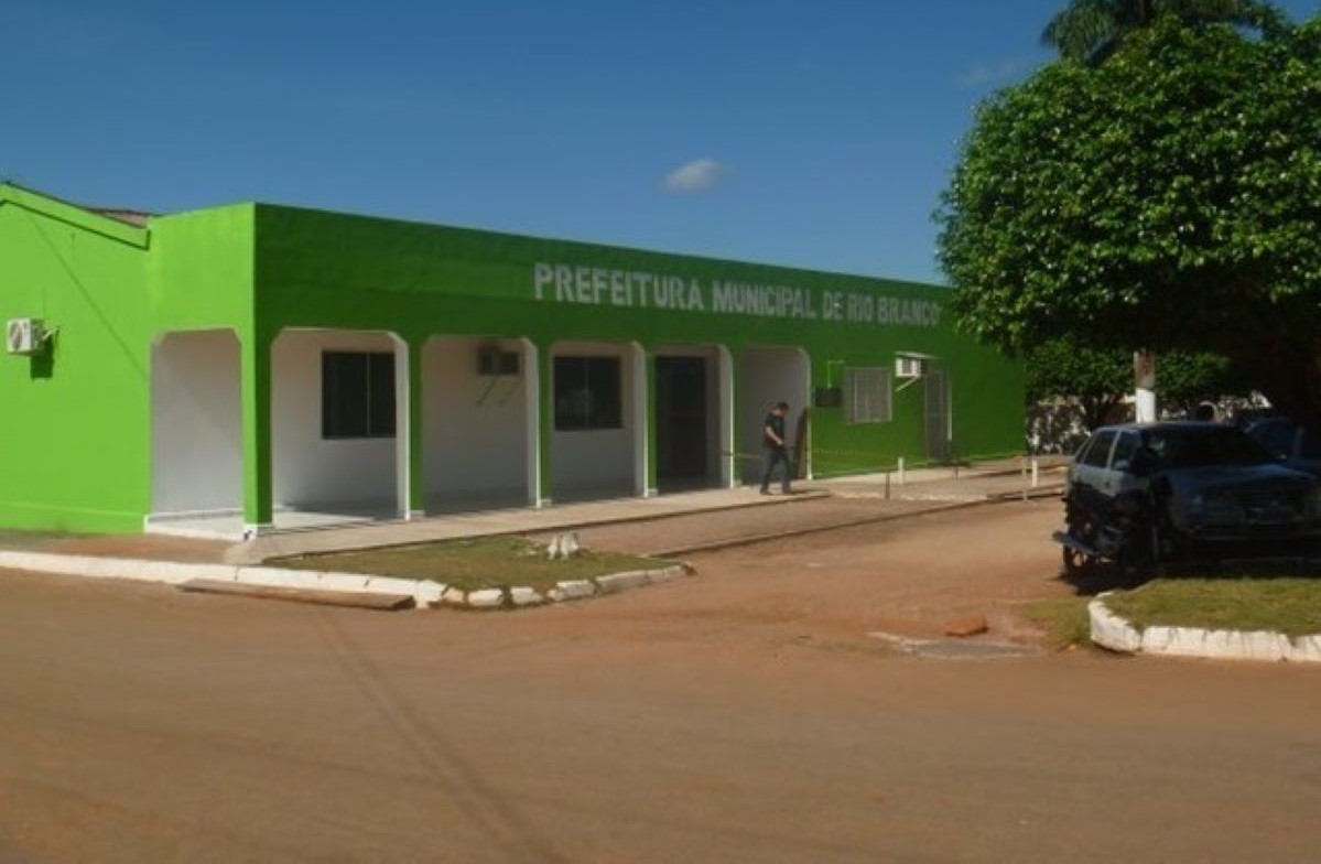 Verba indenizatória de R$ 1,5 mil é criada para prefeito, vice, chefes e secretários da prefeitura de Rio Branco