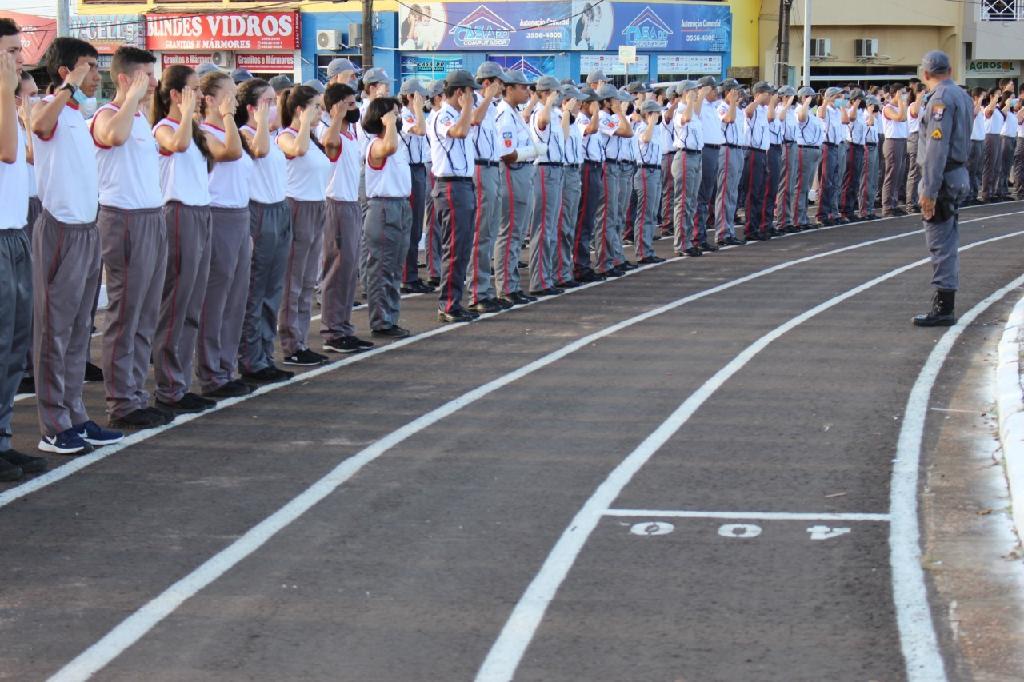 PM realiza formatura de 25 alunos de Escola Estadual Militar de Juara