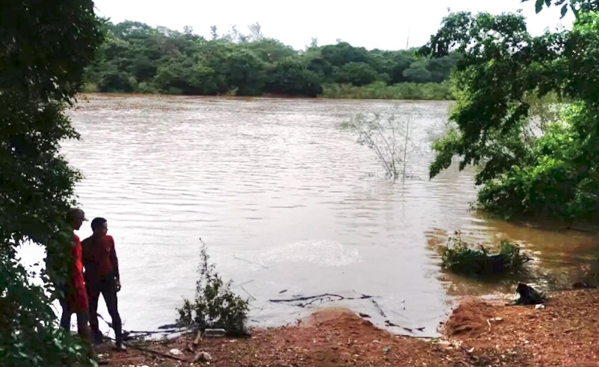 Menor de 14 anos morre após quebrar o pescoço em salto no Rio Cuiabá
