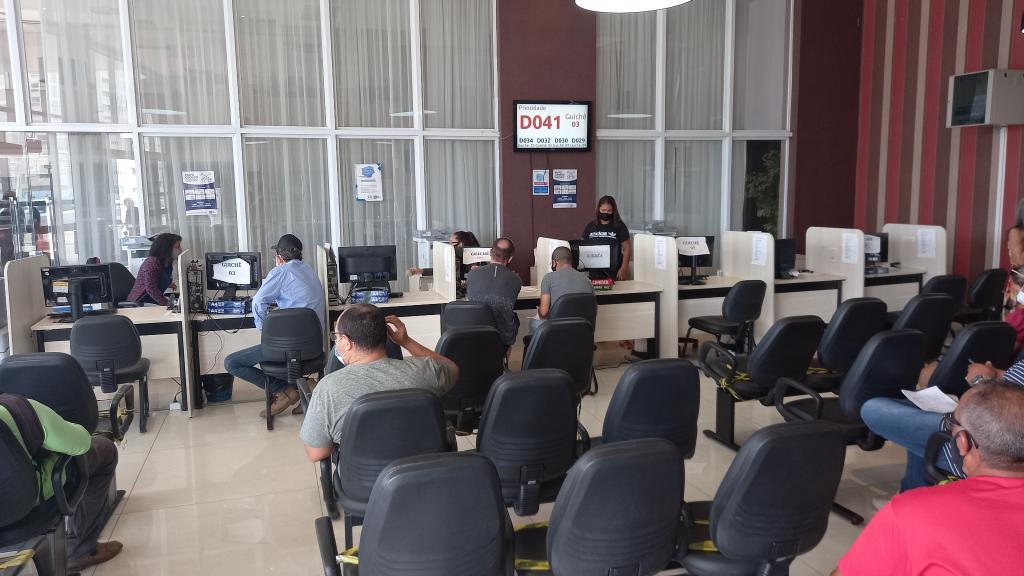 Débitos de IPVA e ICMS em dívida ativa podem ser pagos com até 95% de desconto nos juros e multas